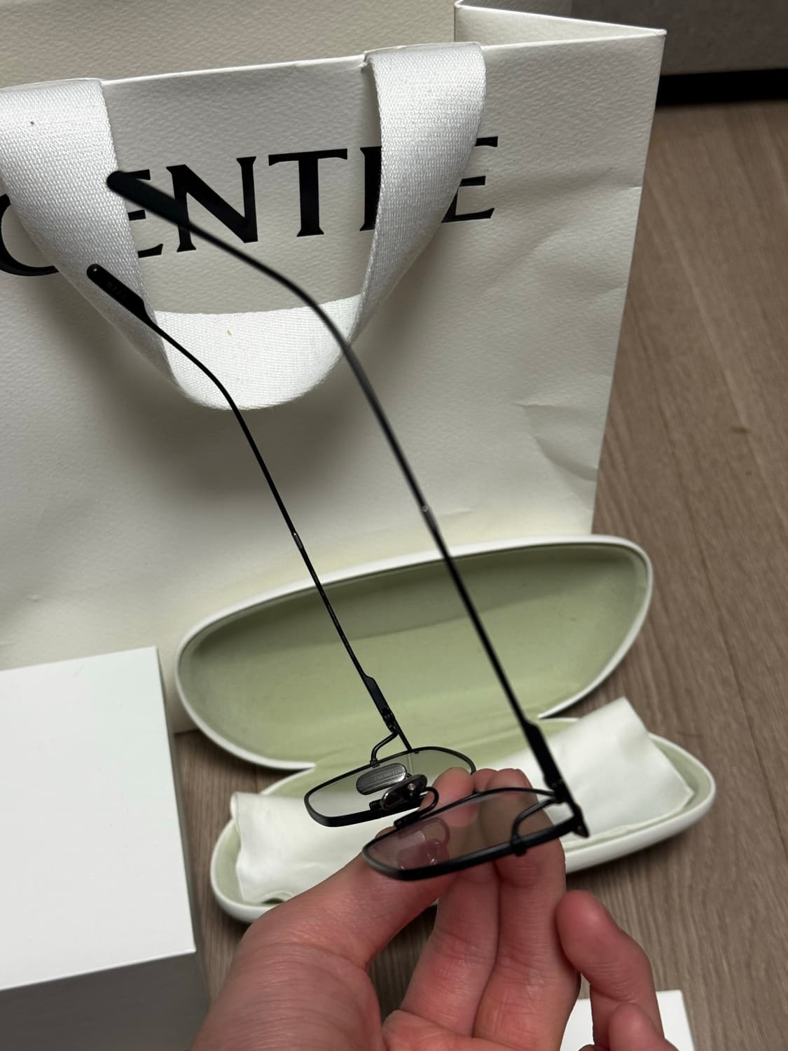 젠틀몬스터 오타스 M01 블랙 상품이미지6