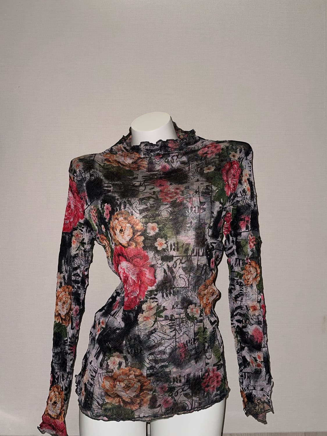 오리엔탈 로즈 메쉬 시스루 반폴라 슬리브 상품이미지2