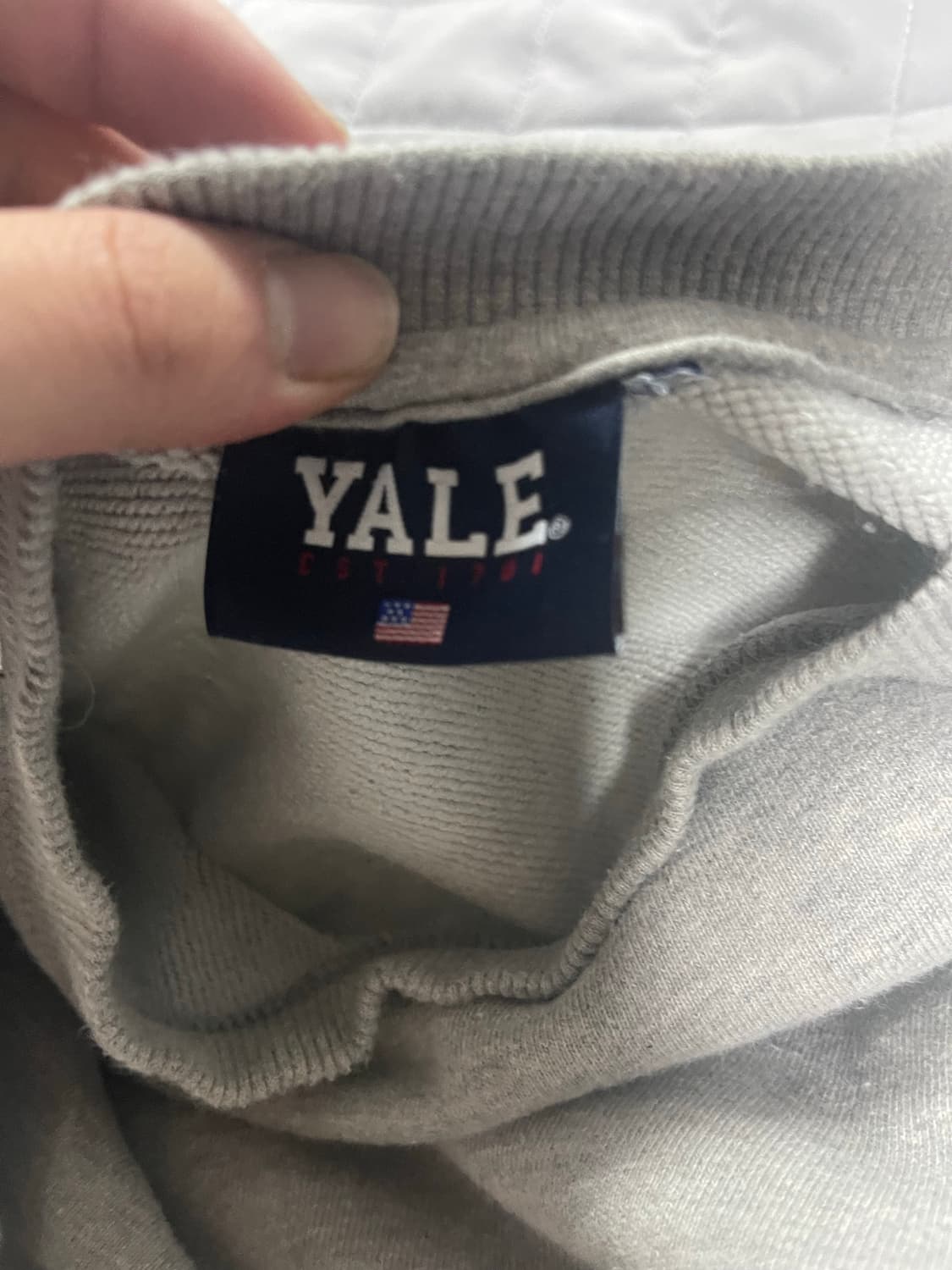 Yale 불독 자수 포인트 맨투맨 상품이미지5