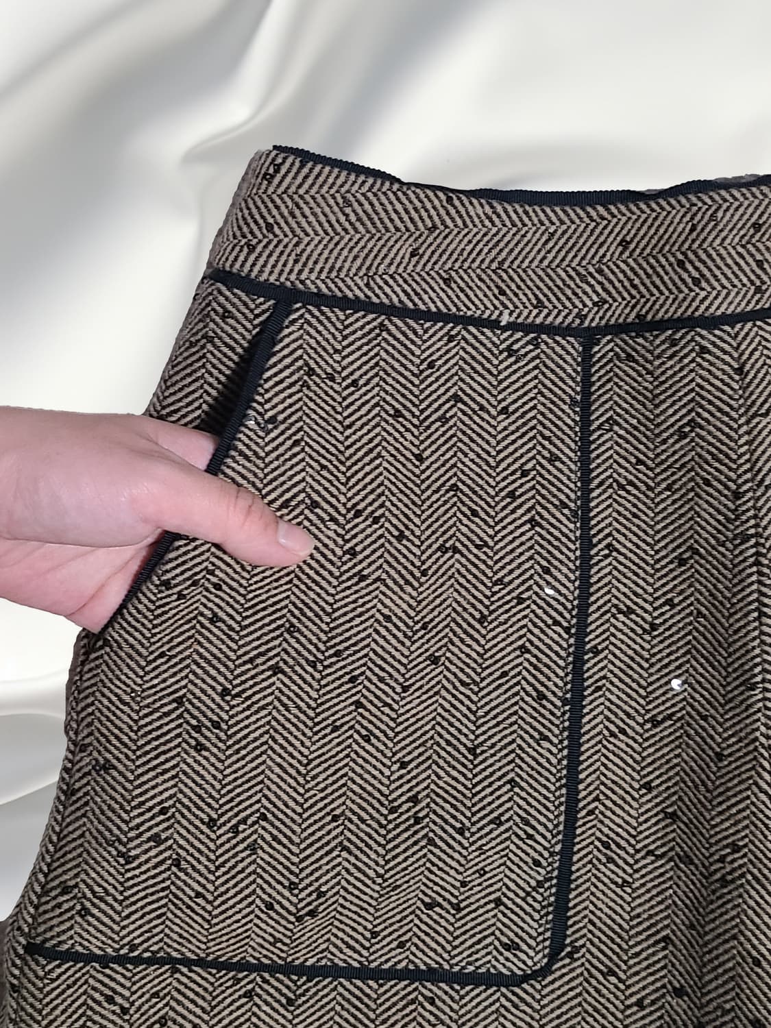 [여성 S/스몰] 울혼방 헤링본 숏팬츠 A라인 가을겨울 모직 반바지 상품이미지3