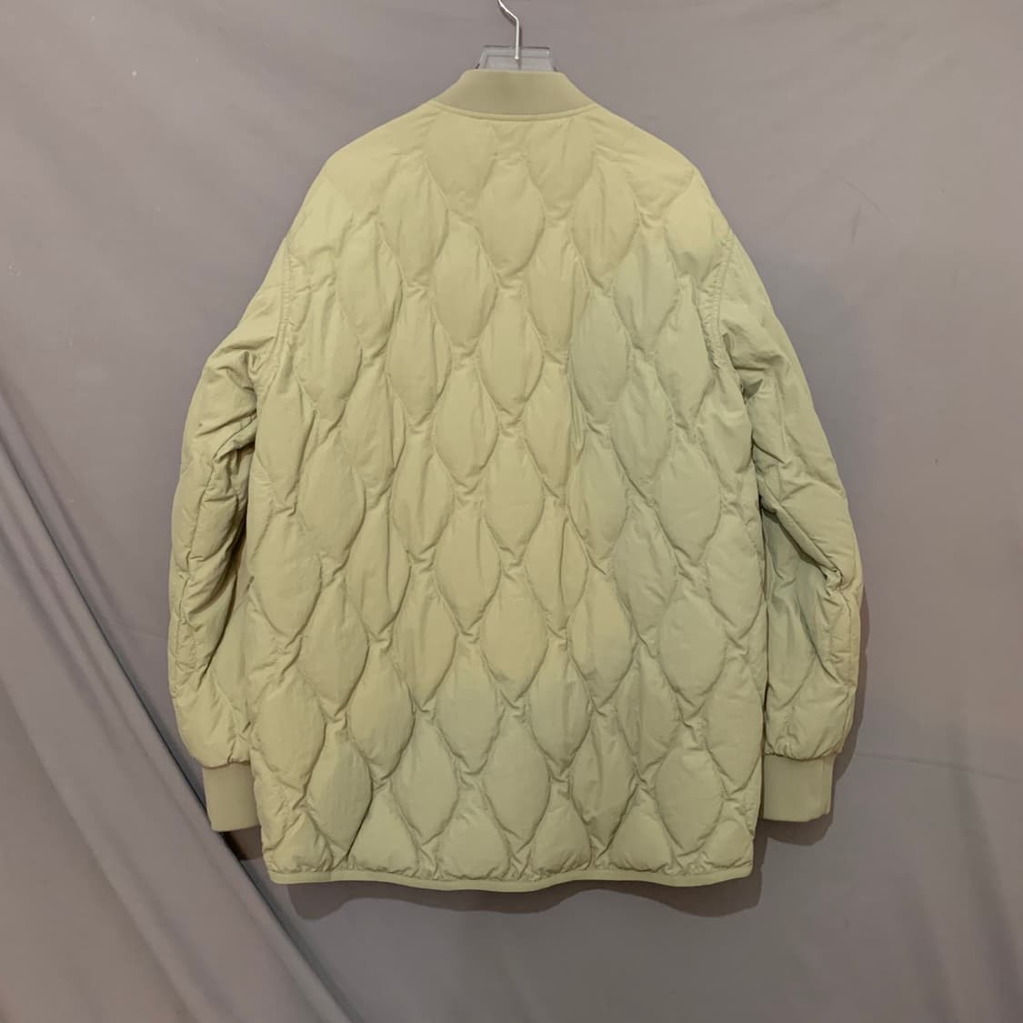 M 커스텀멜로우 프리커 퀄팅 구스다운 거위털 경량패딩 상품이미지3