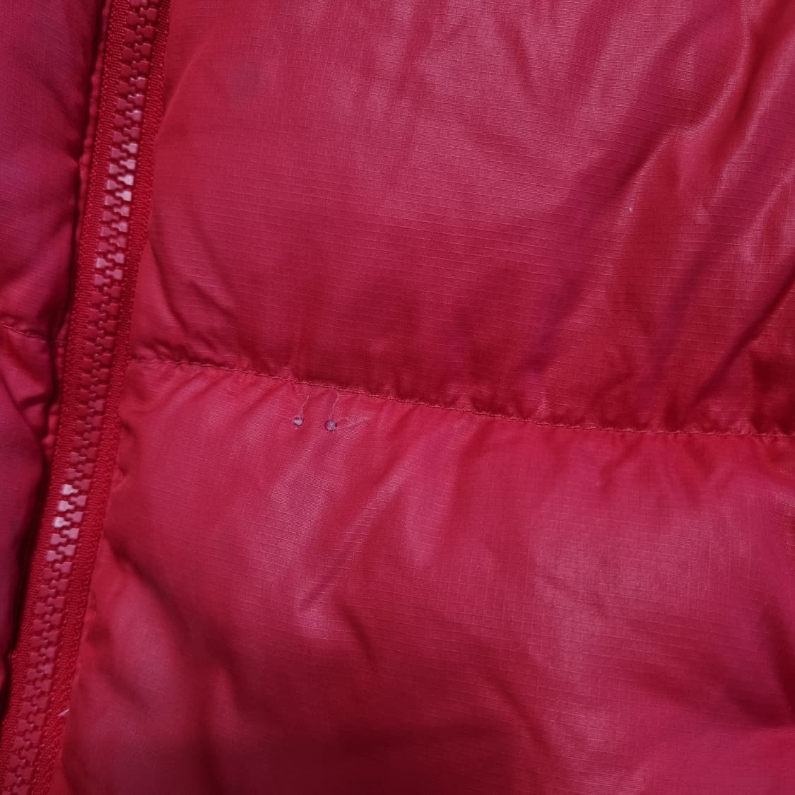 노스페이스 눕시 700 패딩 레드 상품이미지7