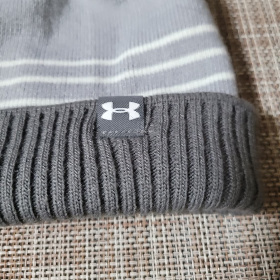 언더아머 멀티 컬러 패턴 회색/그레이 올인원 비니 S-M 사이즈 상품이미지5