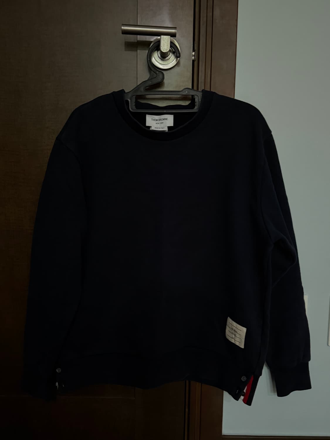 톰브라운 백삼선 맨투맨 3사이즈 상품이미지1