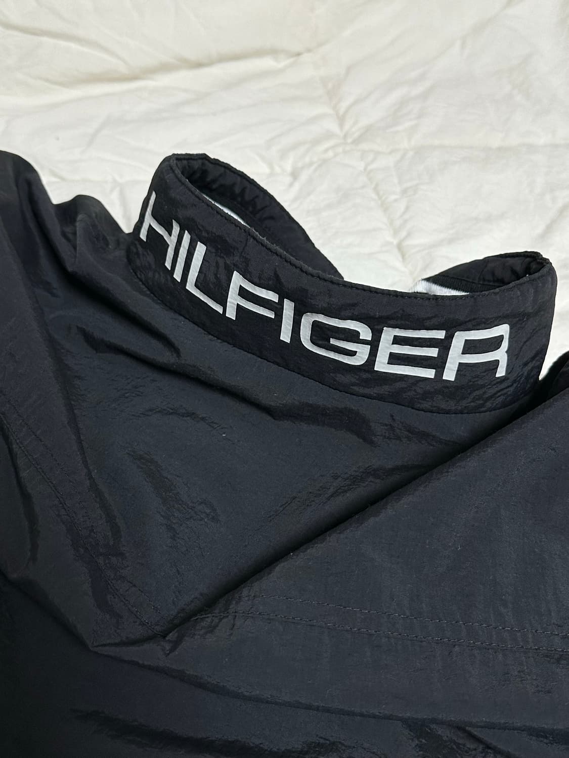 타미힐피거 블랙 윈드브레이커 XL 상품이미지4