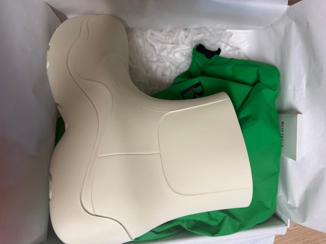 보테가베네타 퍼들부츠 씨솔트42 상품이미지2