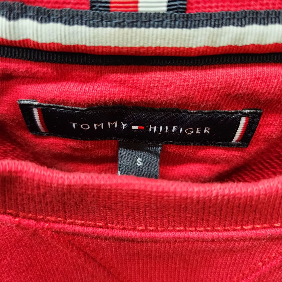 타미힐피거 빅로고 자수 맨투맨 S(M) 상품이미지5