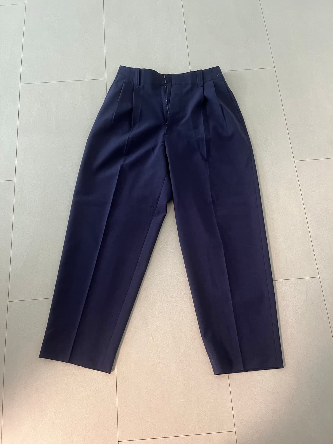 유니클로 x 르메르 바지 상품이미지1