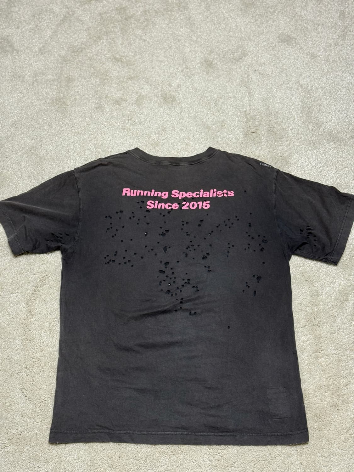 SATISFY 새티스파이 모스테크 티셔츠 에이즈드 블랙 핑크 (XL) 상품이미지6