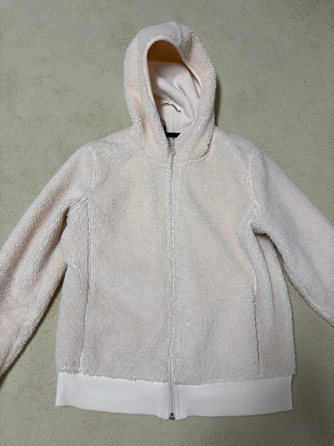 유니클로 양털 후드집업 상품이미지1