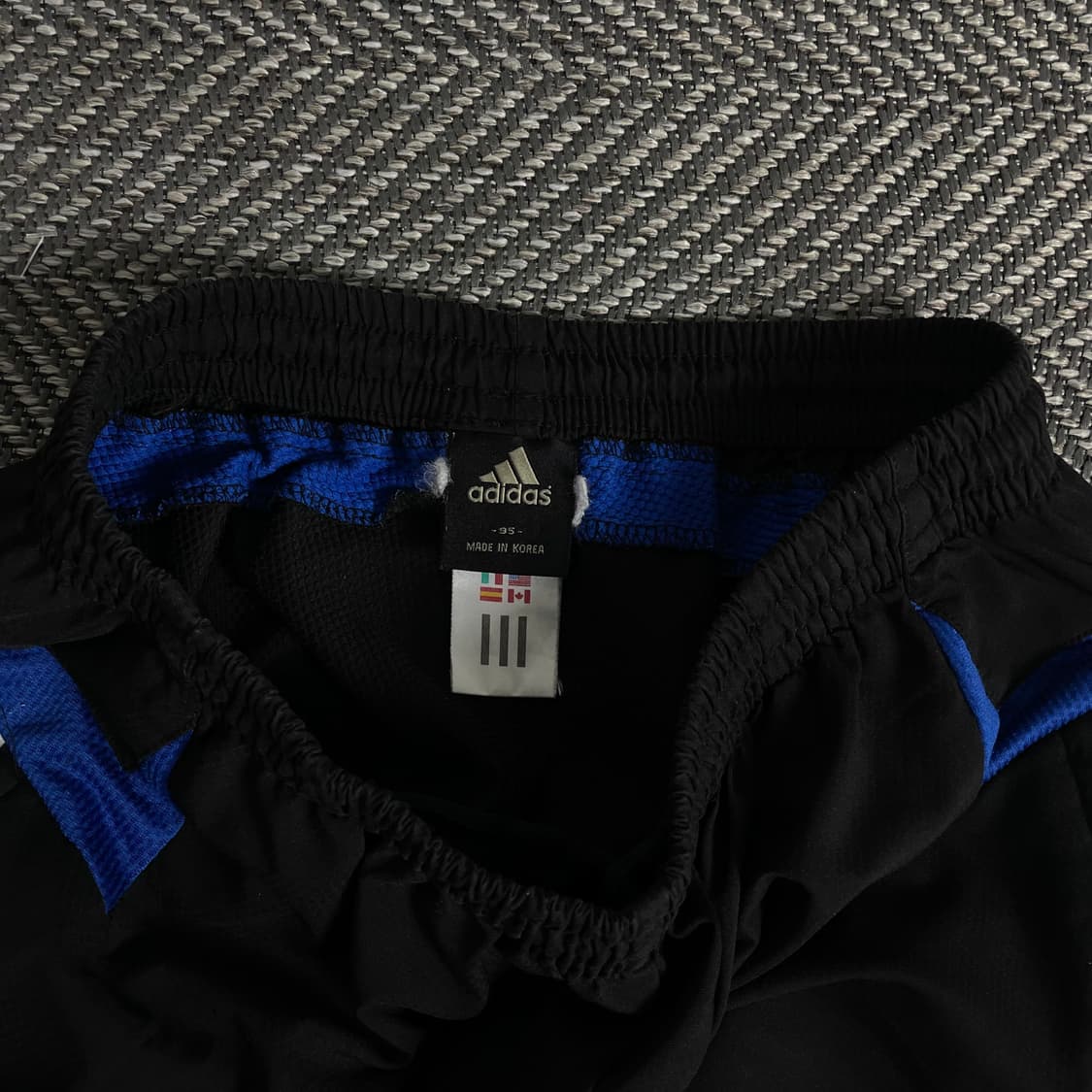 00s 아디다스 올드스쿨 배색 우븐 트랙자켓 & 트랙팬츠 세트y 3446 상품이미지9