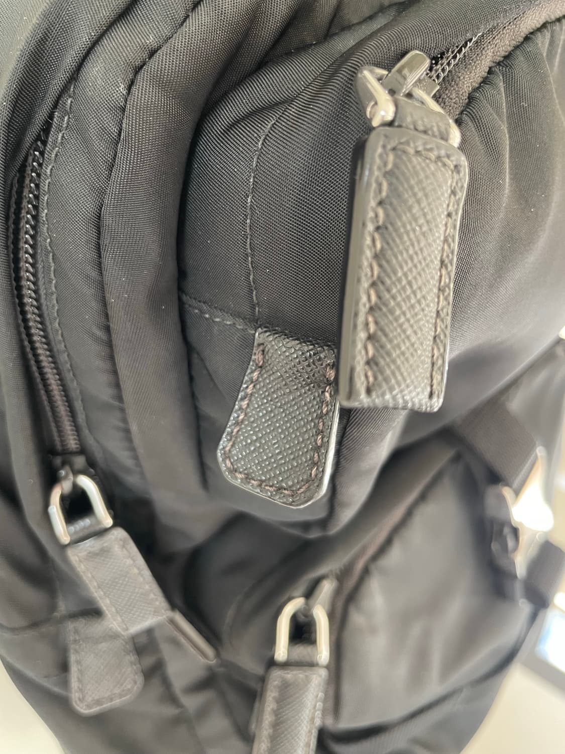 프라다 리나일론 슬링백팩 상품이미지3