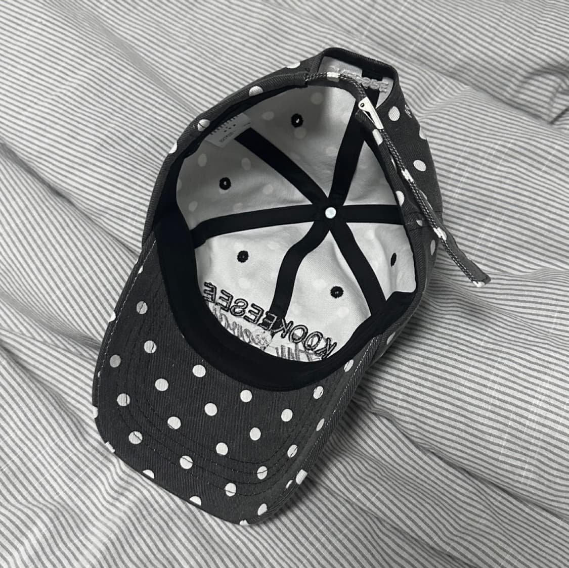 쿠키시 kookeesee 땡땡이 모자 상품이미지2