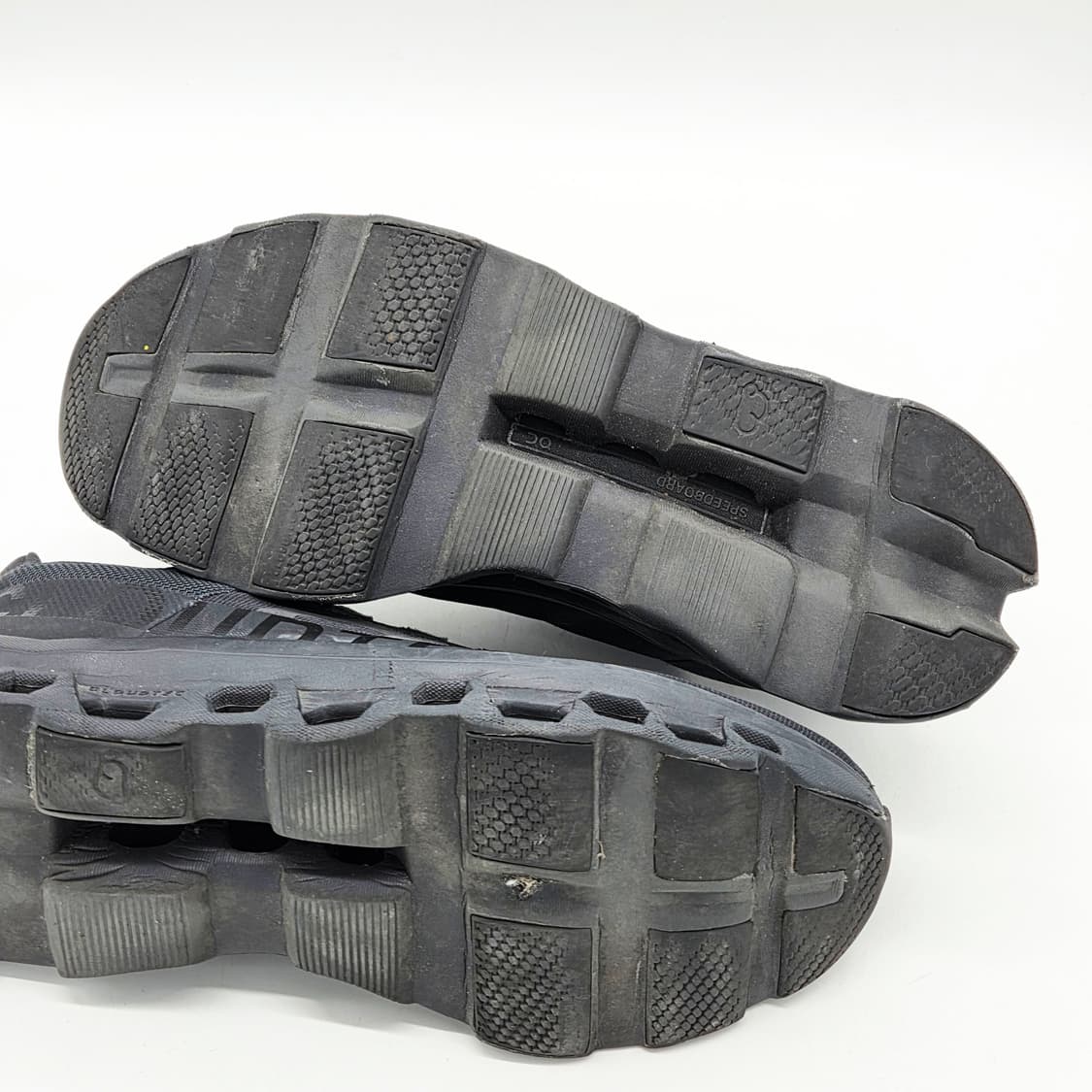 온 러닝 클라우드몬스터 블랙 (295) 상품이미지3