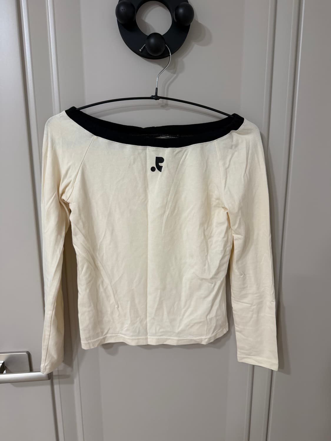 레스트앤레크레이션 오프숄더 탑 크림 상품이미지3