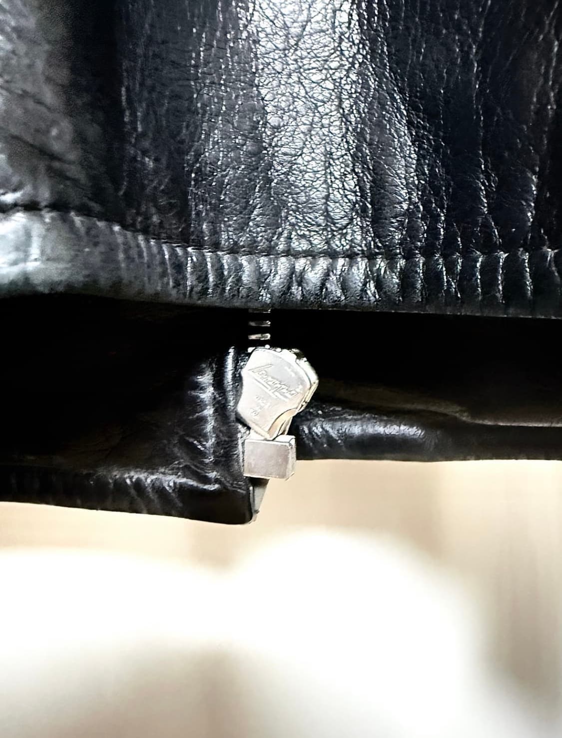 우영미 솔리드옴므 카프레더 자켓  상품이미지10