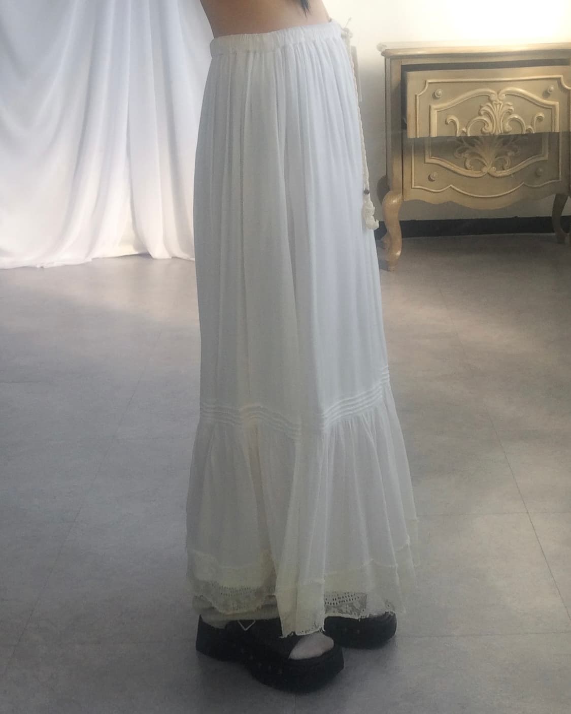Lace point white long skirt 상품이미지9