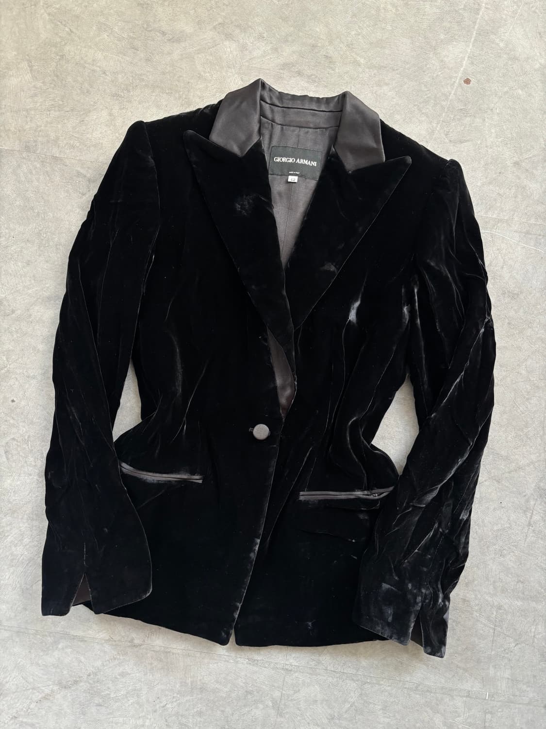 Giorgio Armani 조르지오 아르마니 벨벳 블랙 원버튼 블레이저 상품이미지10