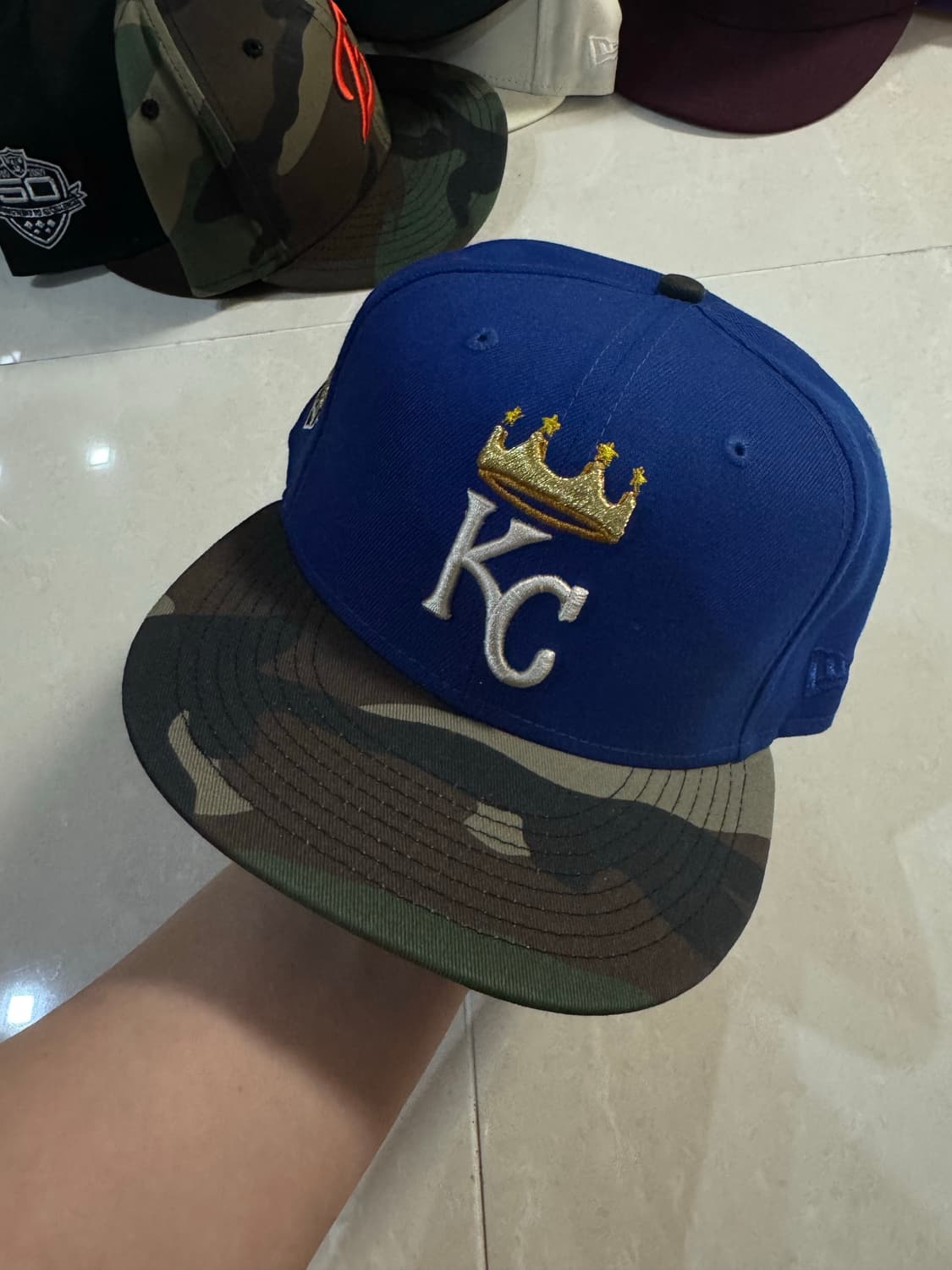 뉴에라 캔자스시티 로열스 팀 캡 5/8 미시착 처분  상품이미지1
