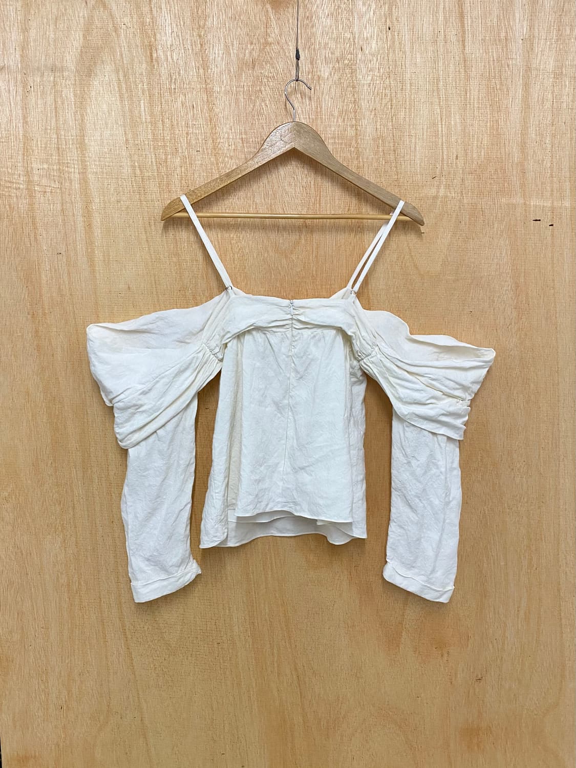 J.W. ANDERSON off shoulder blouse 상품이미지3