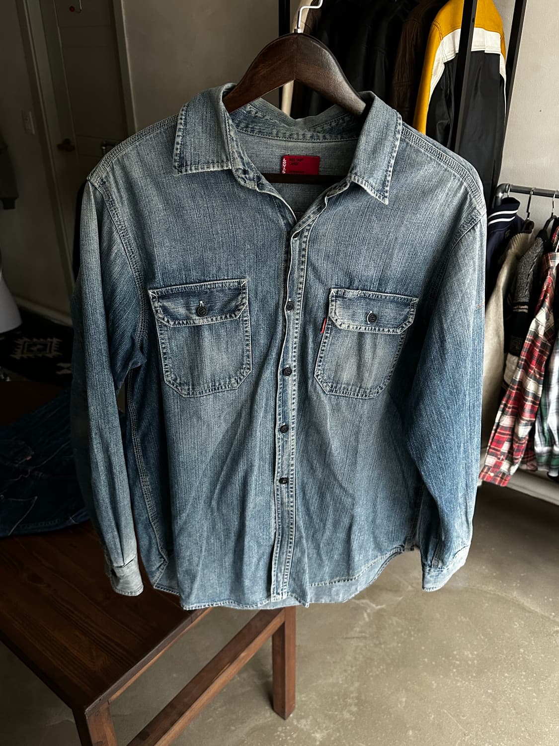 Levis red tab denim shirt 데님셔츠 상품이미지1