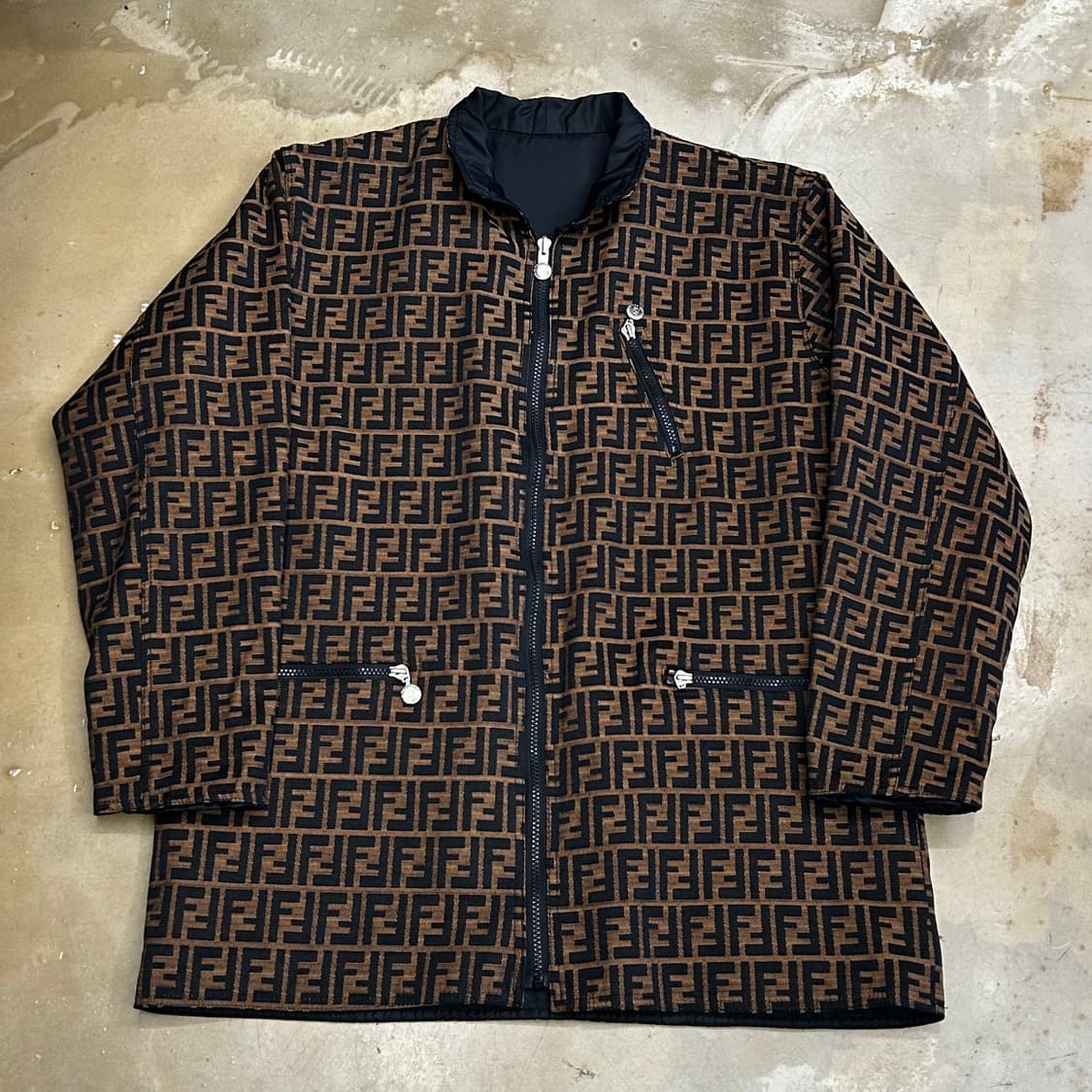 펜디 빈티지 FF 주카노 모노그램 패턴 리버시블 자켓 상품이미지2