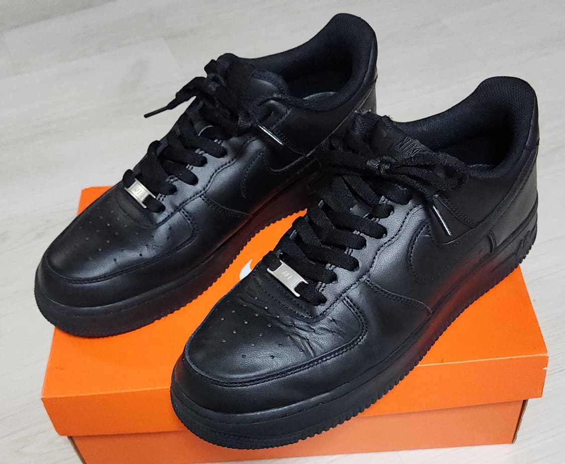 나이키 에어포스1 07 트리플 블랙 올검  상품이미지1