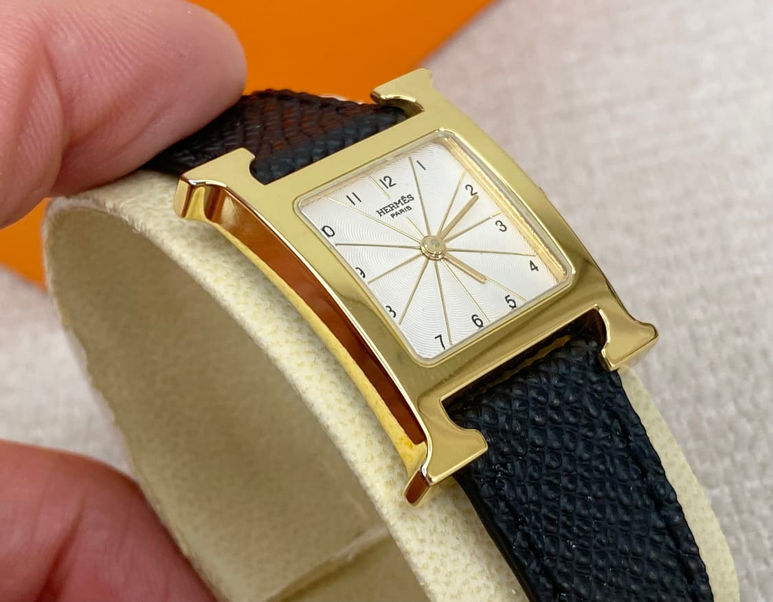 에르메스 H아워 1.201 금장 여성용 쿼츠 PM 스몰 사이즈 상품이미지3