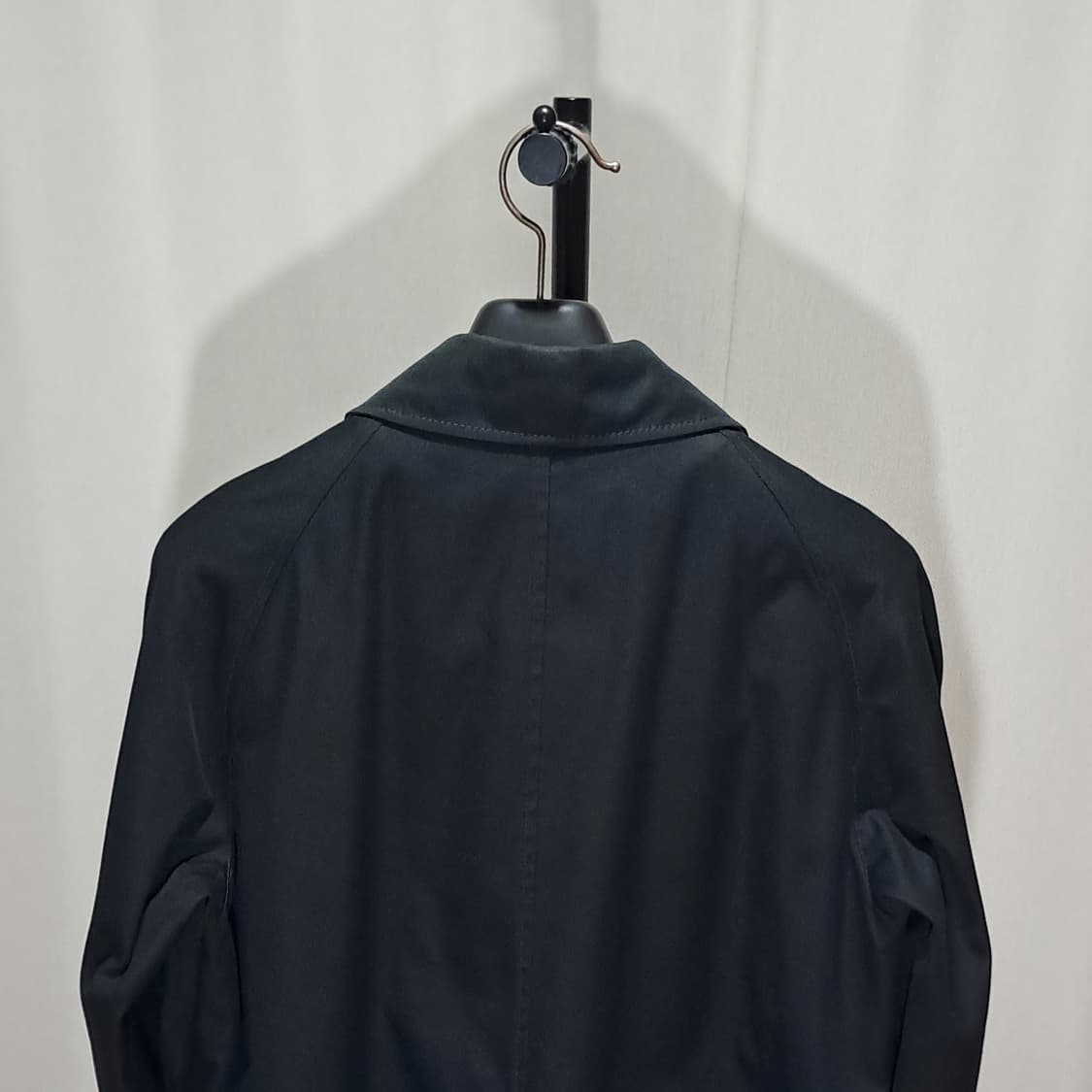 (택포) 버버리 블랙 개버딘 내피포함 롱코트 50 B690 상품이미지4