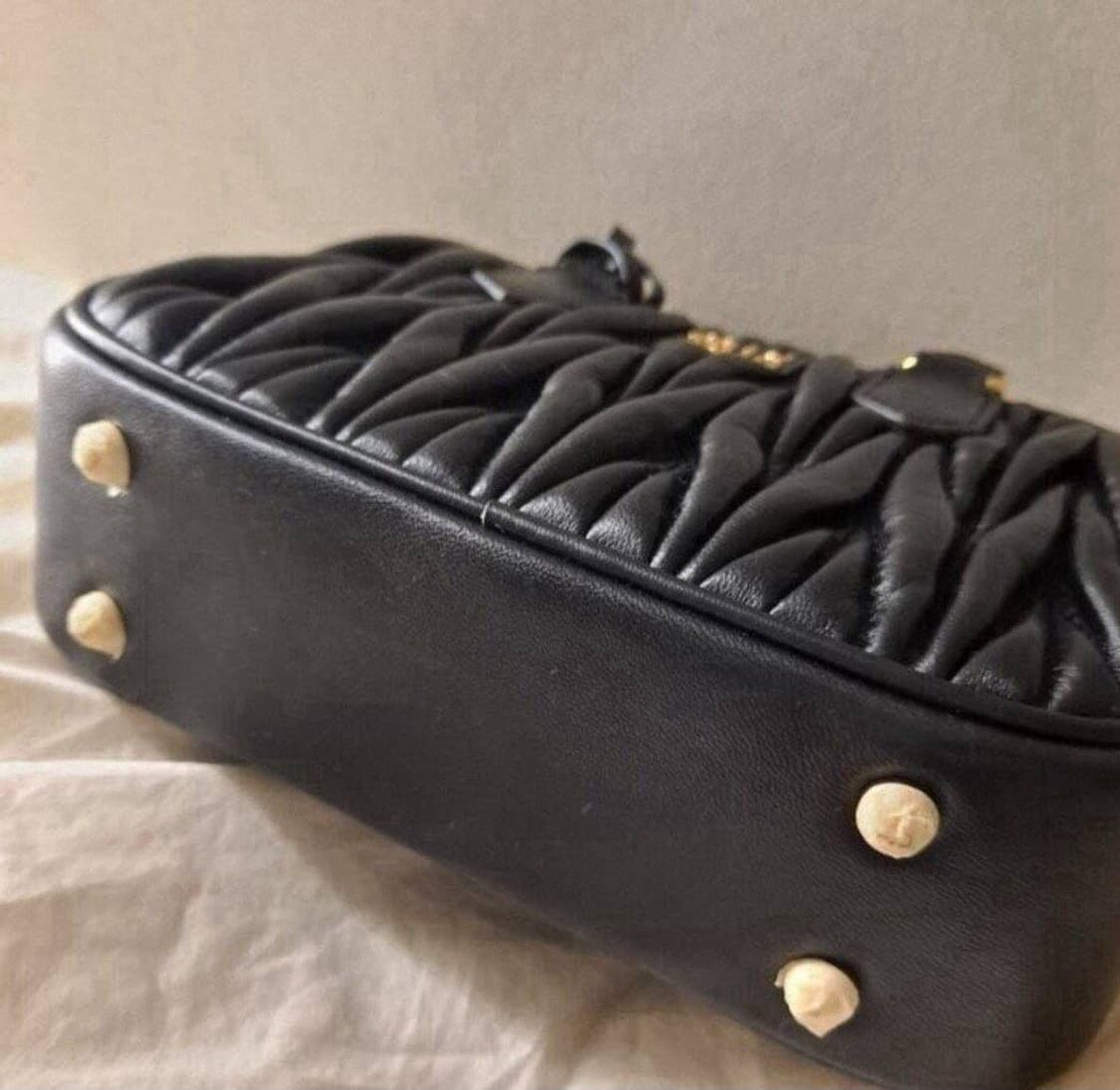 미우미우(Miu Miu) 아르카디 마테라쎄 나파 가죽 백 상품이미지3