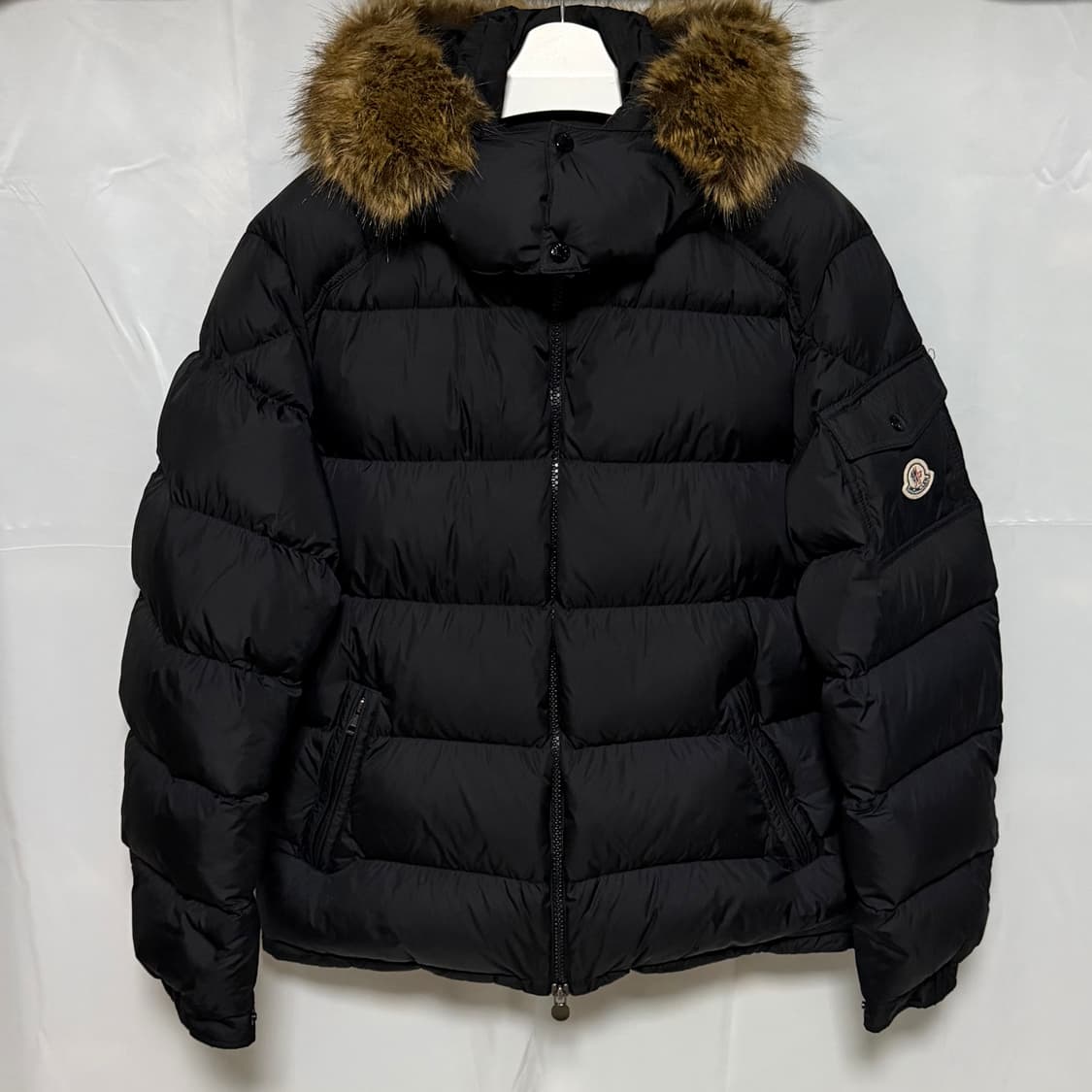 [S급/7] 몽클레어 마야프 패딩 마르크 블랙 상품이미지1