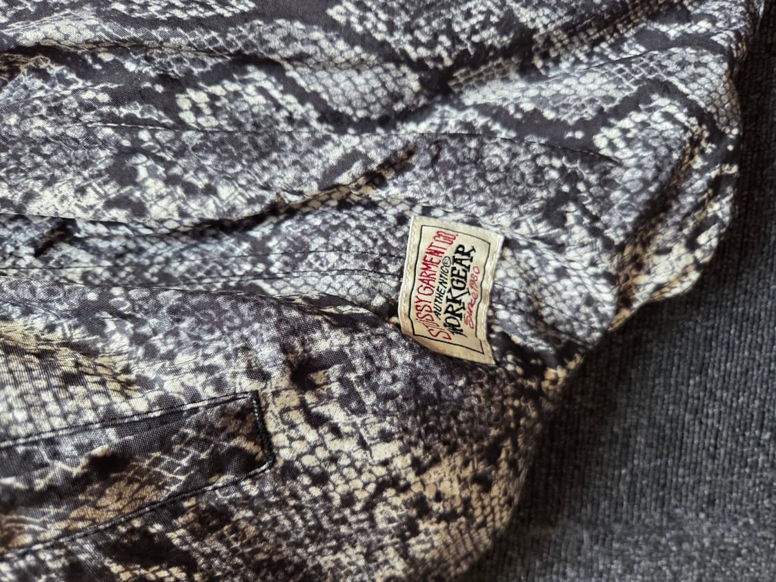 스투시 양면 패딩 베스트 105사이즈 상품이미지3