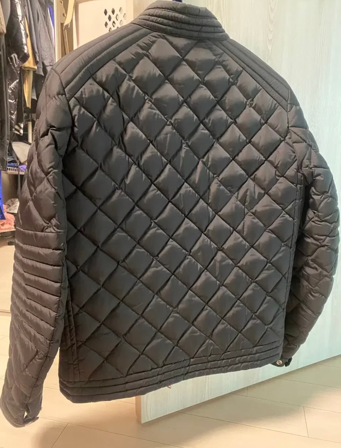 몽클레르 벌피 숏 다운자켓 상품이미지3