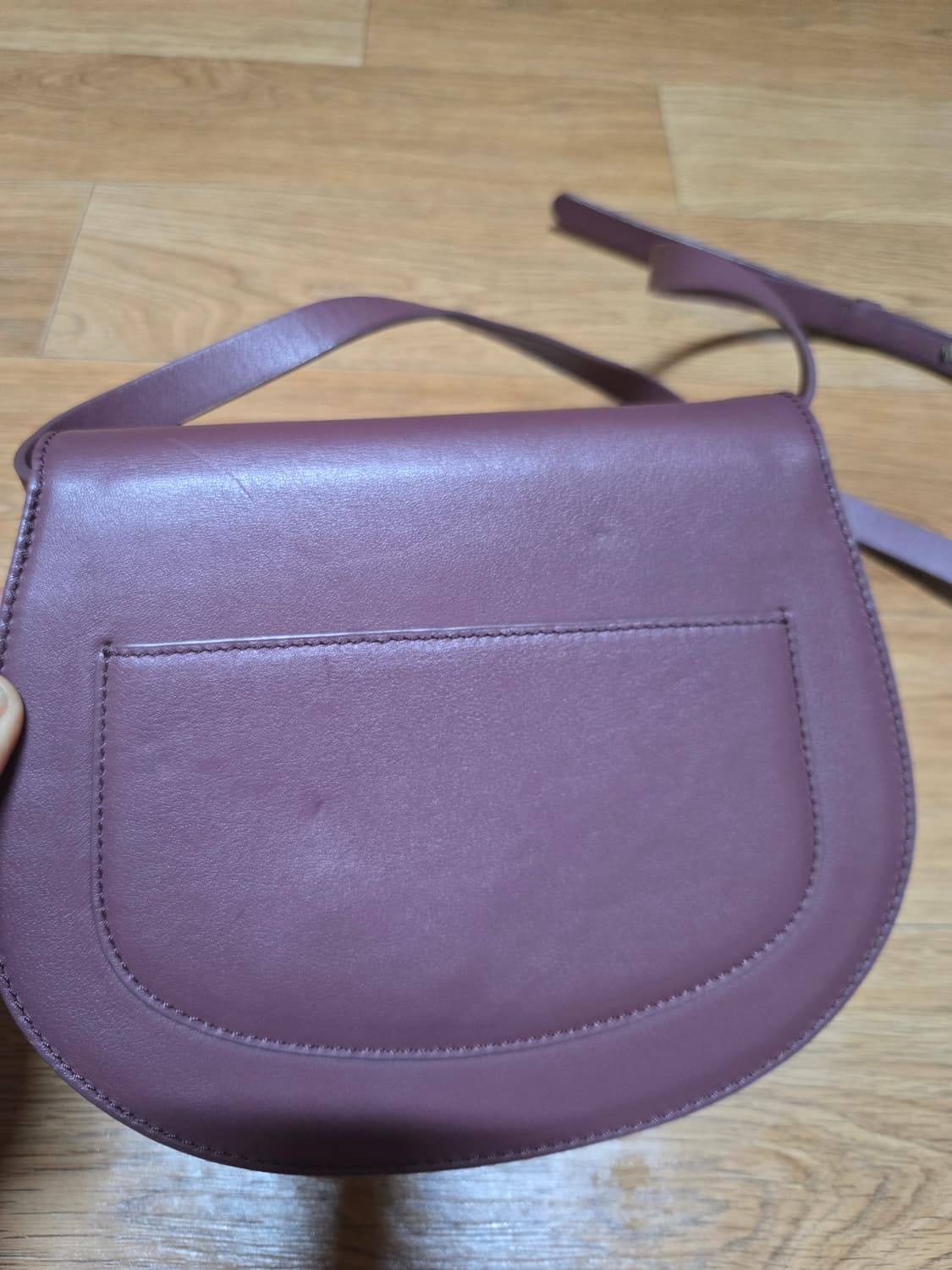 AIOU  앤드아이오유 정품 소가죽 미니 크로스백 상품이미지5