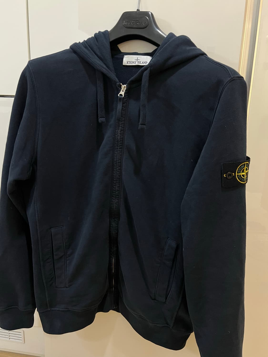25fw 스톤아일랜드 후드집업 L 상품이미지1