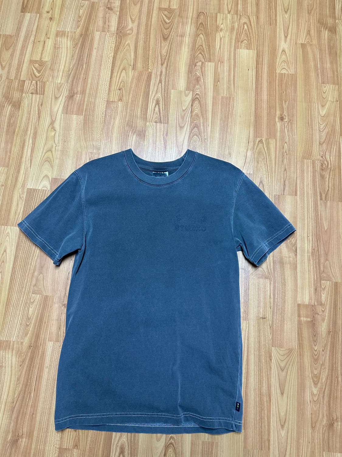 아이앱 스튜디오 피그먼트 티셔츠 블랙 상품이미지1