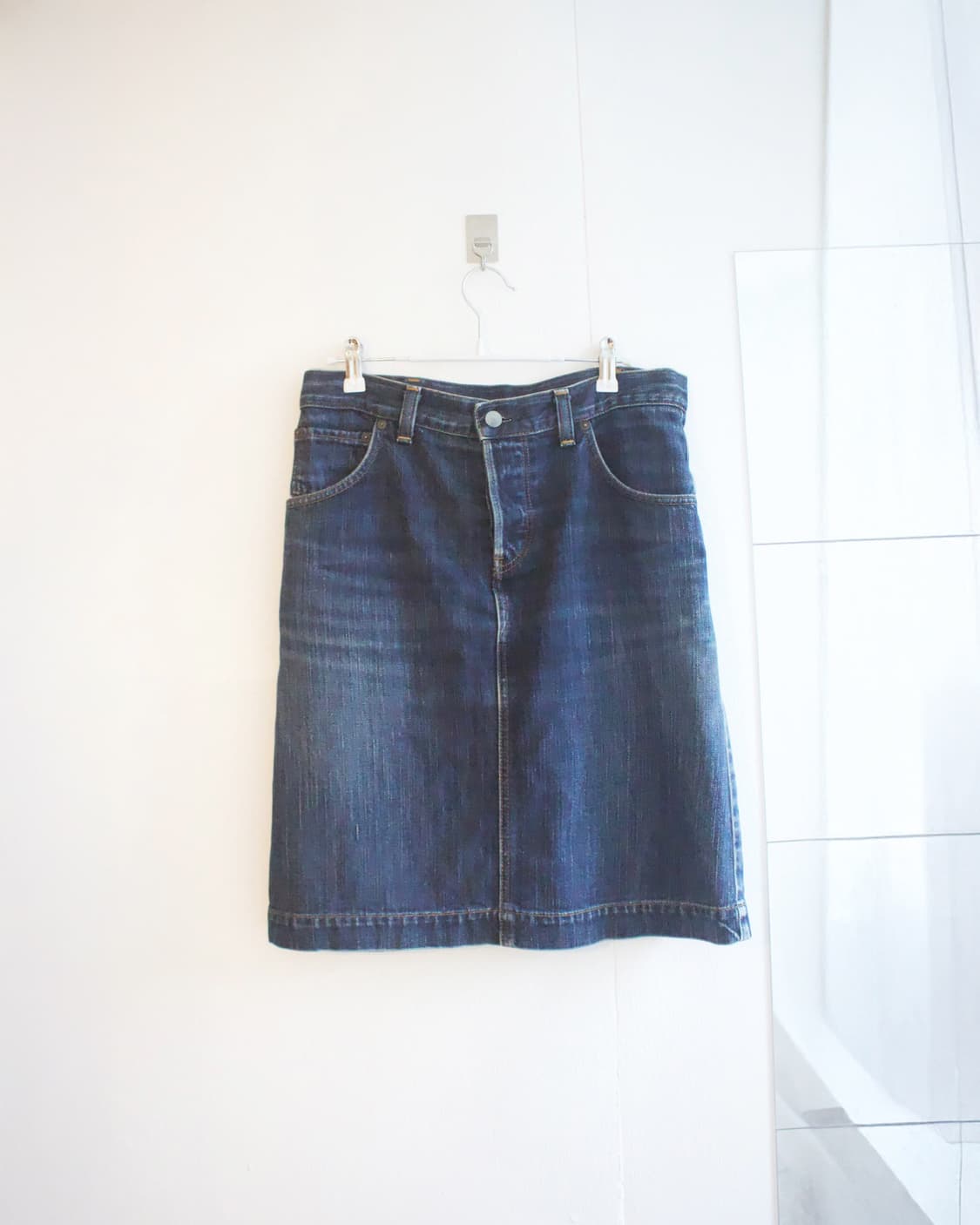 cinch back denim skirt 상품이미지1