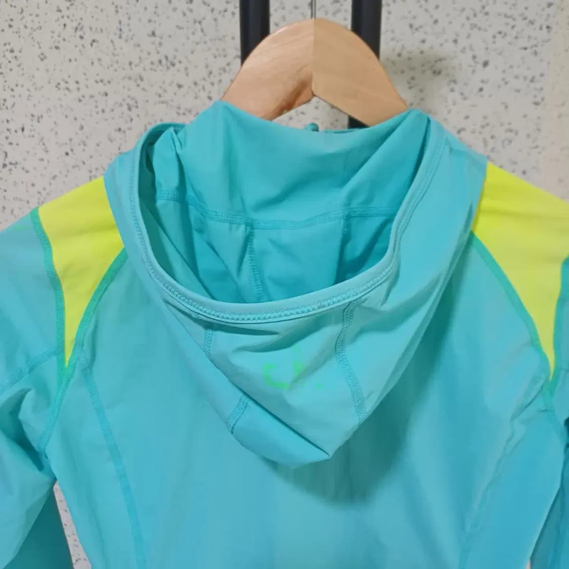 여성 데상트 기능성 후드집업 트레이닝 (90) 상품이미지8