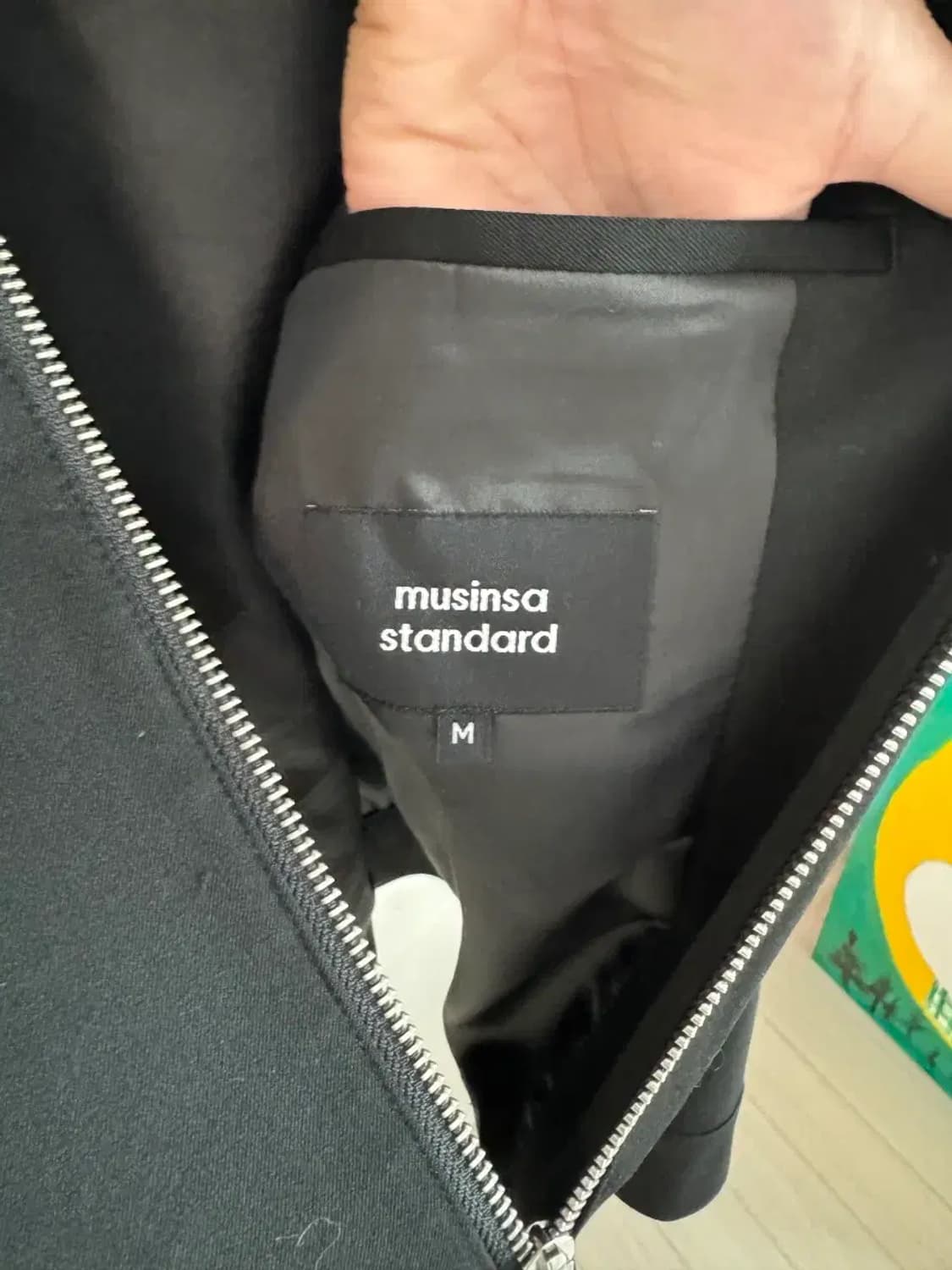 무신사 스탠다드 남성 블랙 미니멀 블루종 자켓 M 상품이미지4