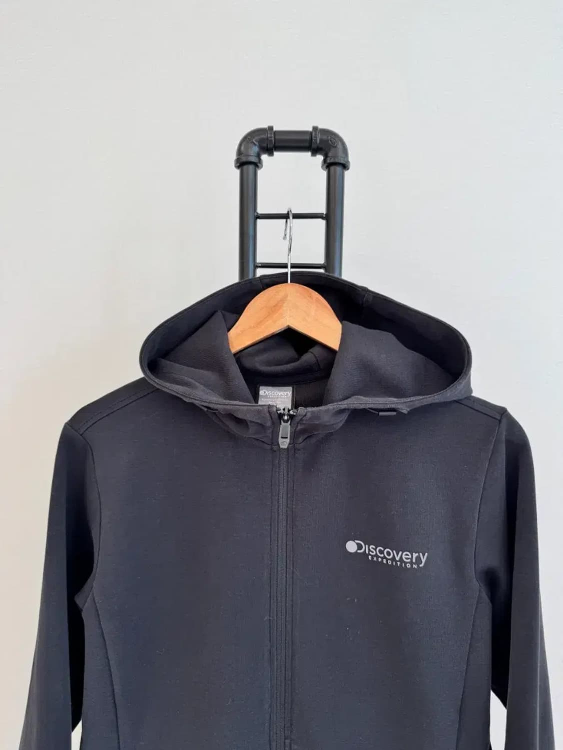 디스커버리 남녀공용 후드 집업 95 블랙 상품이미지2