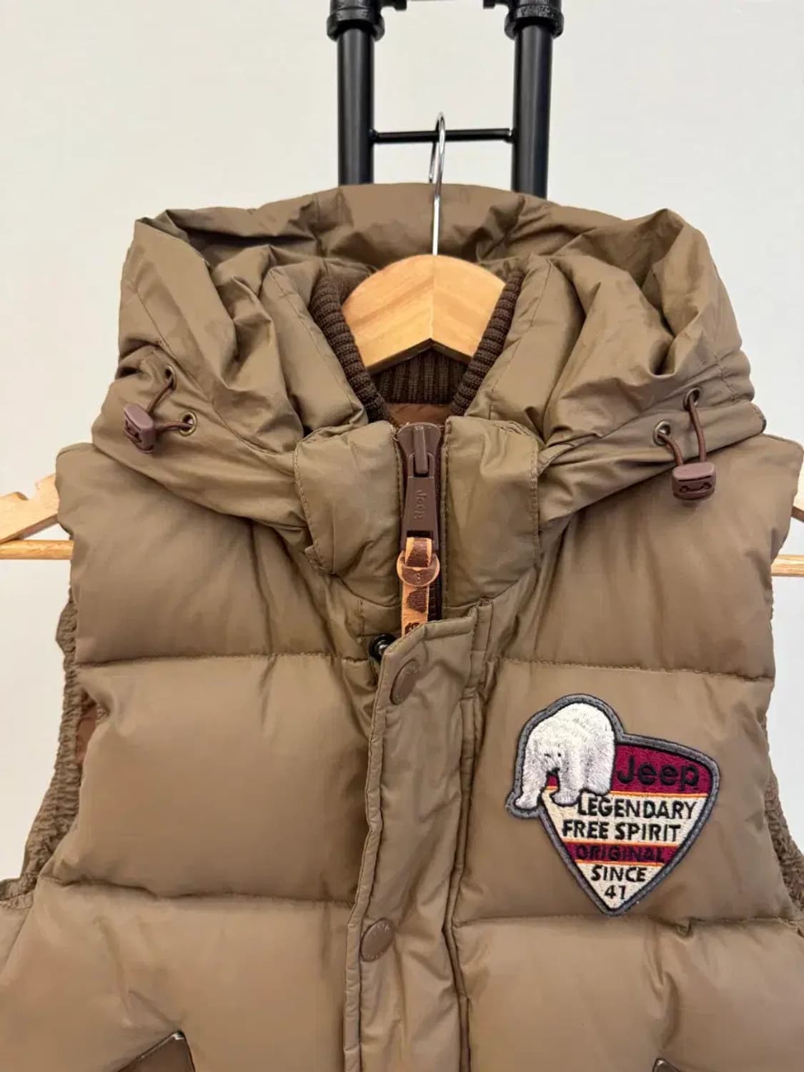 Jeep 여성 오리털 패딩 조끼 스몰 진베이지 상품이미지2