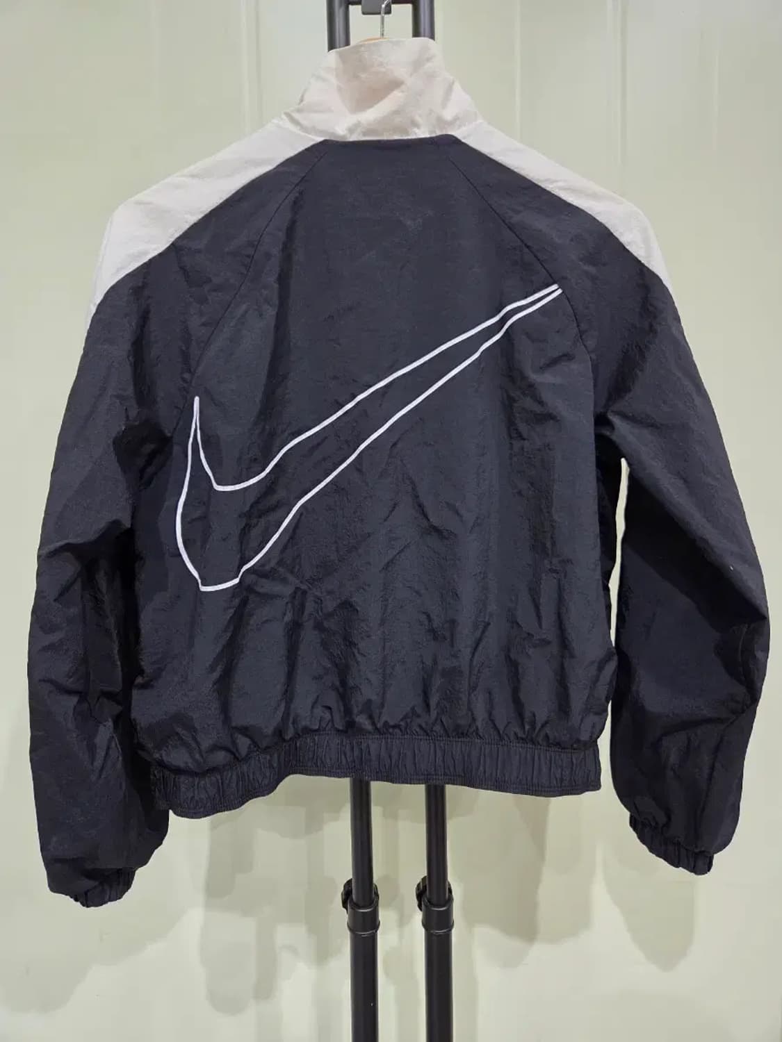 나이키 여성 반크롭 바람막이 경량 자켓 XL 상품이미지5