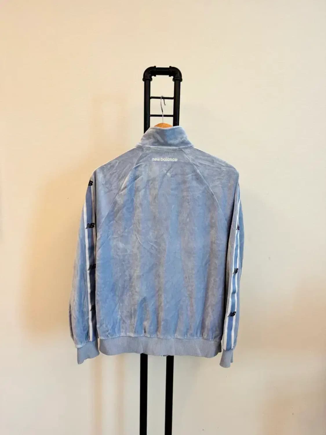 뉴발란스 벨루어 트랙탑 하늘색 90 size 상품이미지7