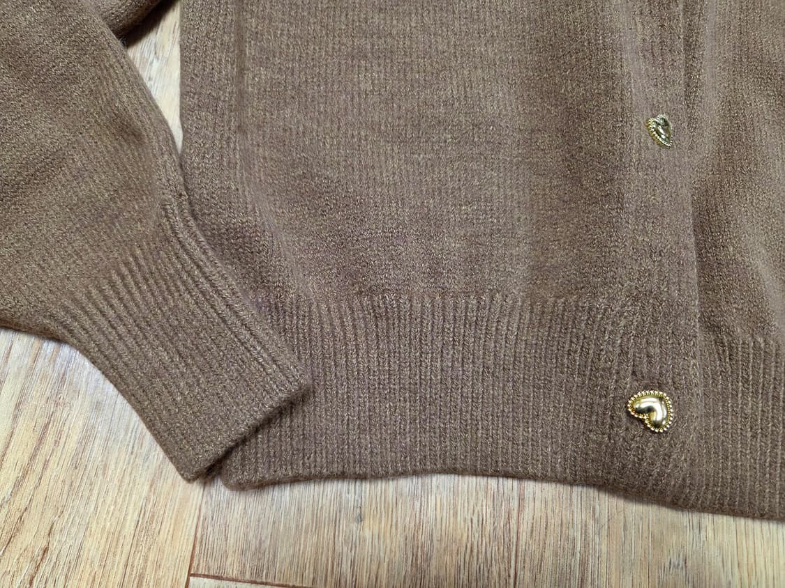 미엔느(MIENNE) 하트버튼 니트가디건 프리사이즈 새상품 상품이미지4