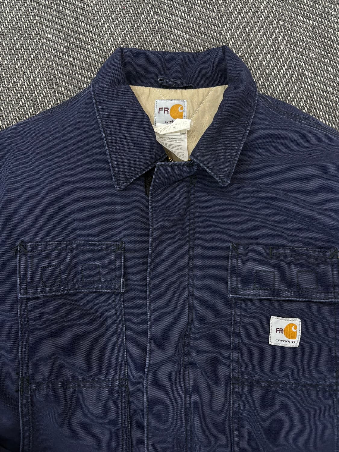 칼하트 누빔 워크자켓 네이비 상품이미지3