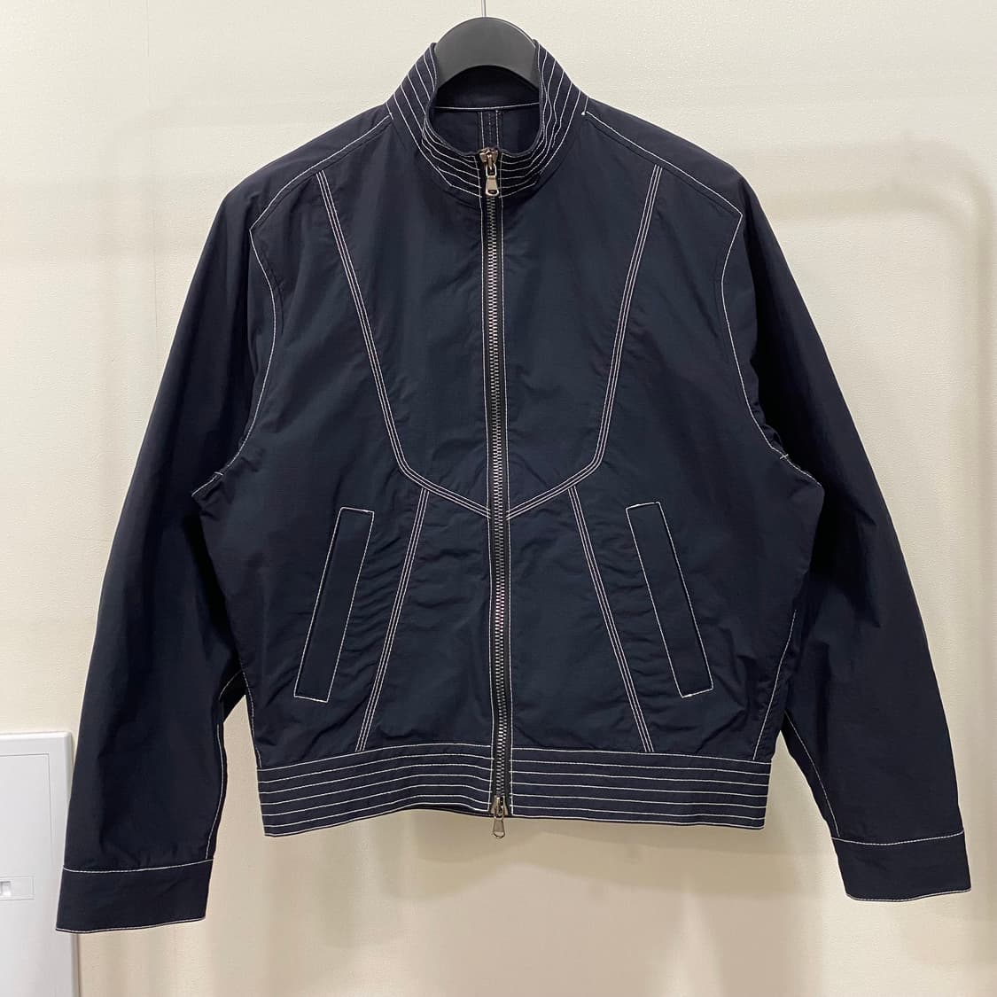 메종미네드 스티치 나일론 봄버 자켓 상품이미지1