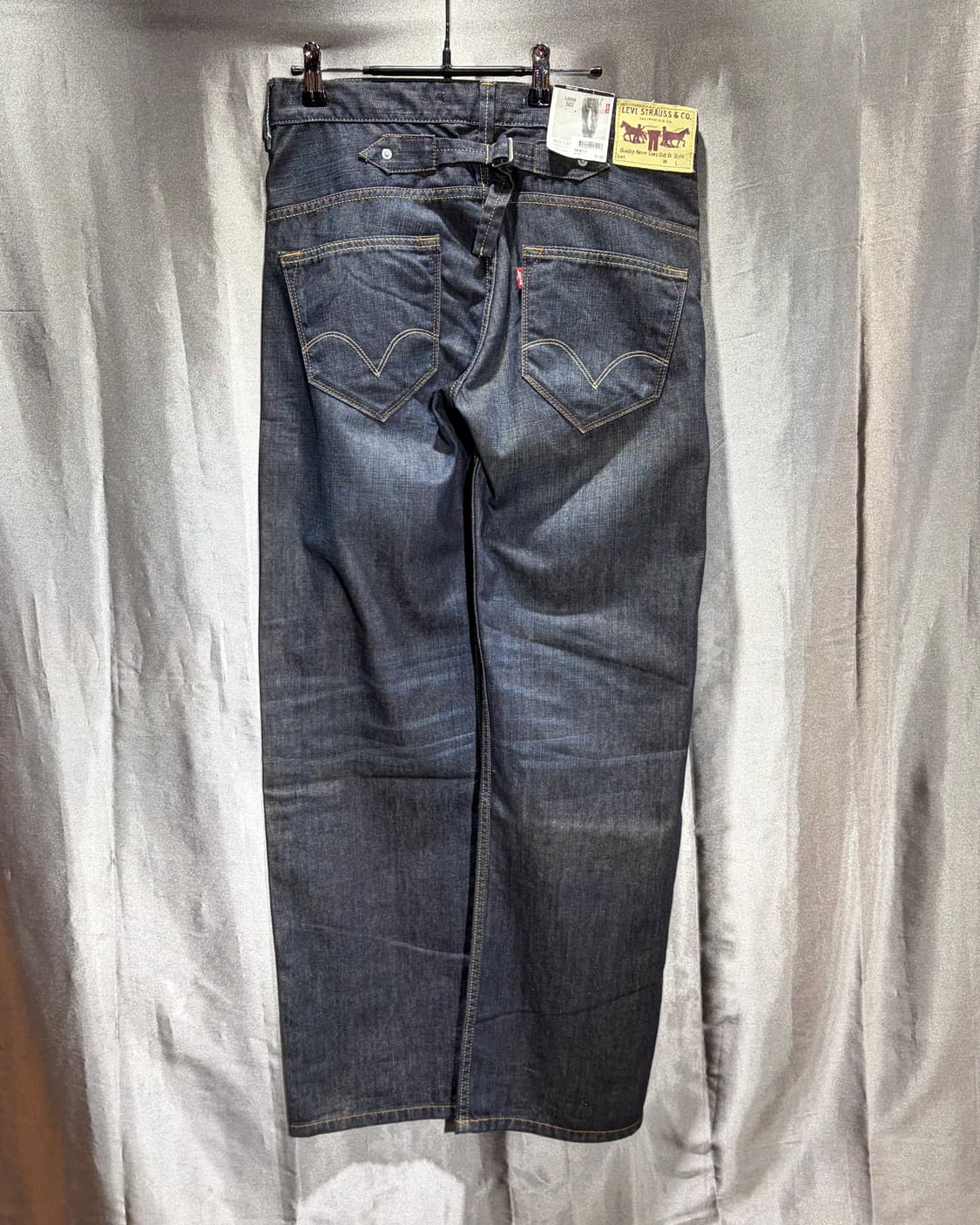 33in 리바이스 503 Loose 워싱 셀비지 데님팬츠 상품이미지4