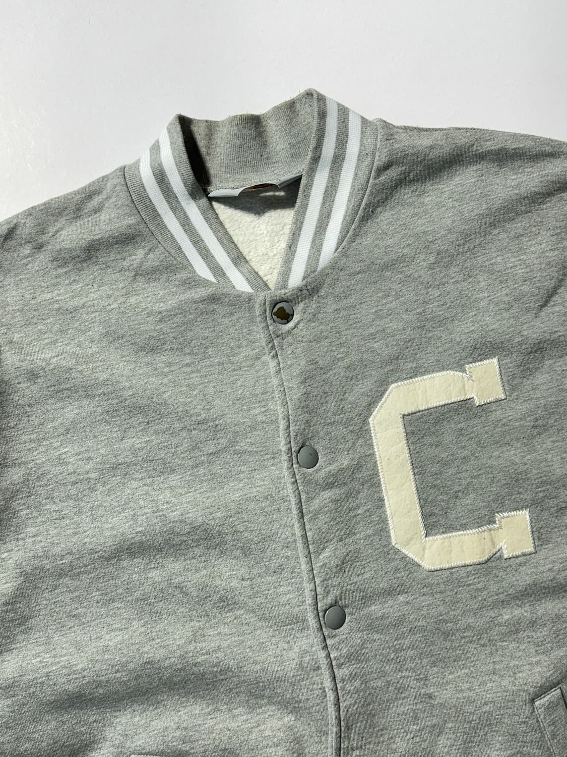 칼하트 C로고 바시티 자켓 상품이미지2