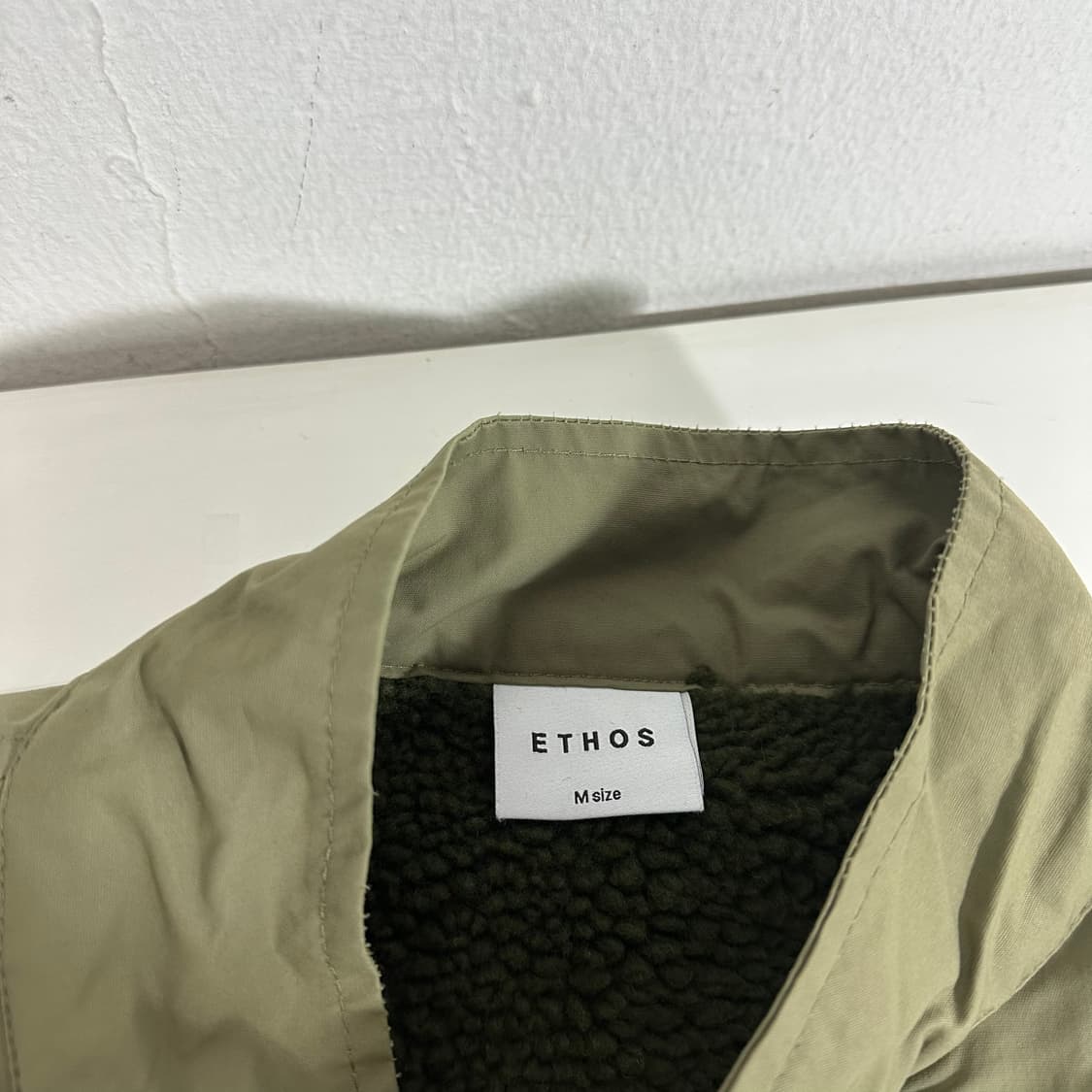 M-L ETHOS 카키 크롭오버핏 안감양털 야상점퍼 상품이미지4
