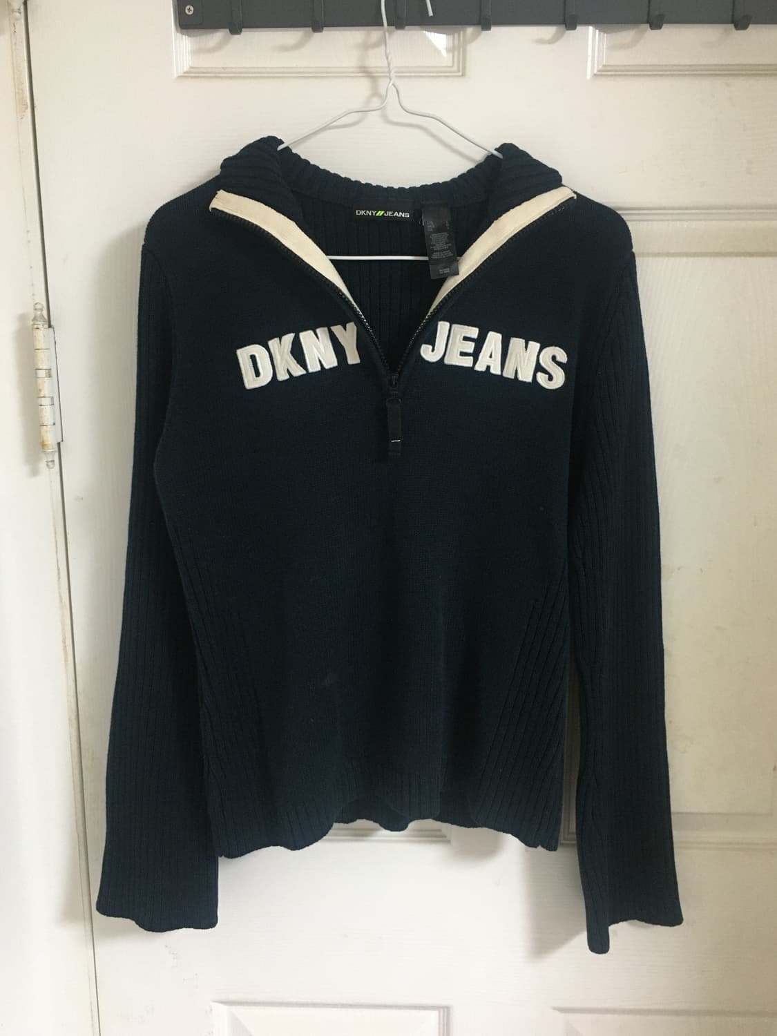 DKNY JEANS 네이비 니트 y2k 상품이미지2